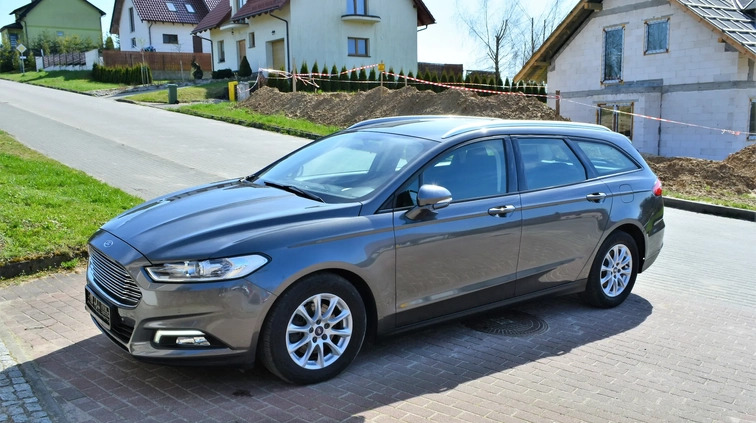 Ford Mondeo cena 52500 przebieg: 222000, rok produkcji 2017 z Kalety małe 232